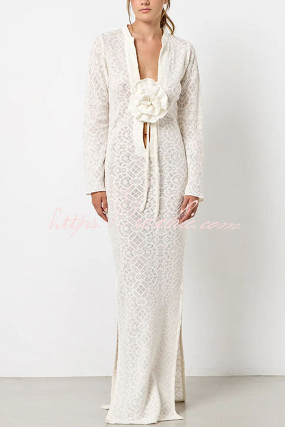 Beautifully Crafted Dress in a Classic Style