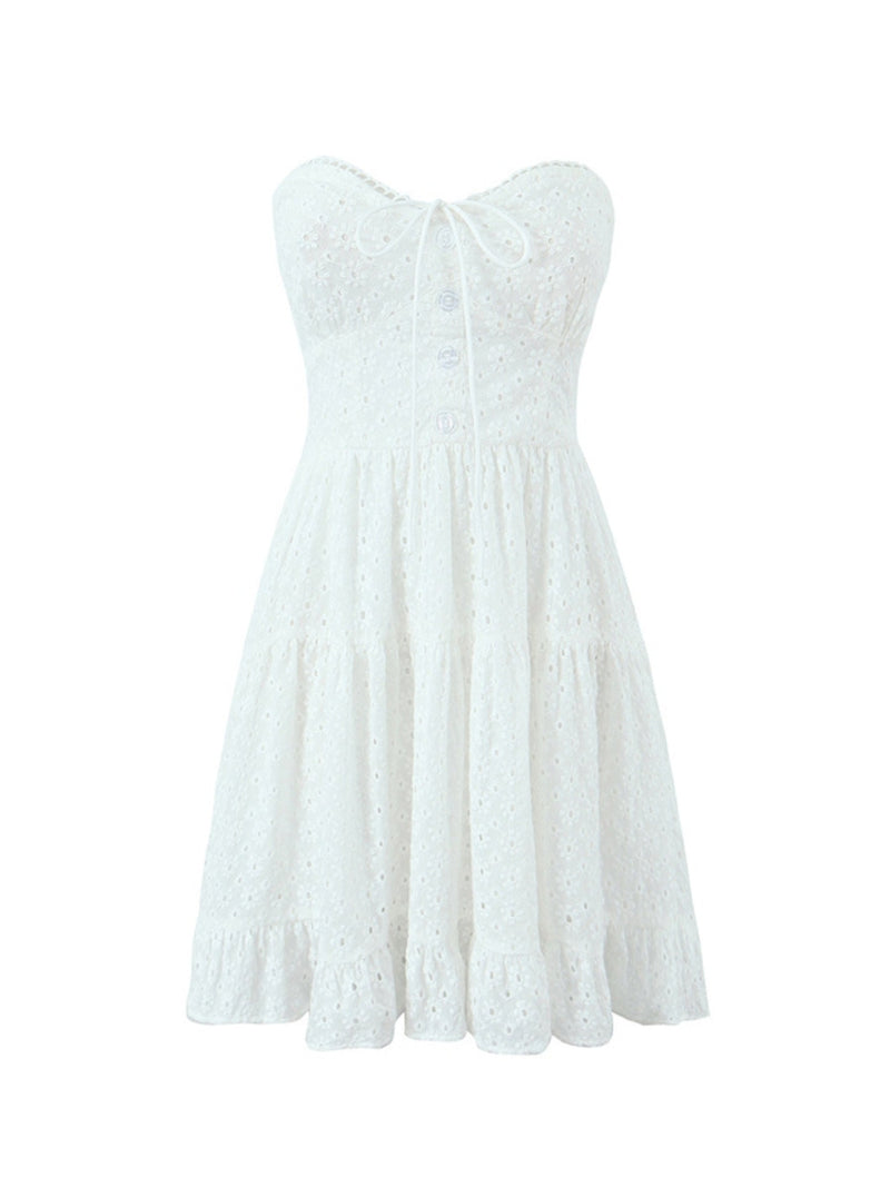 Beautifully Finished Dress in a Timeless Design