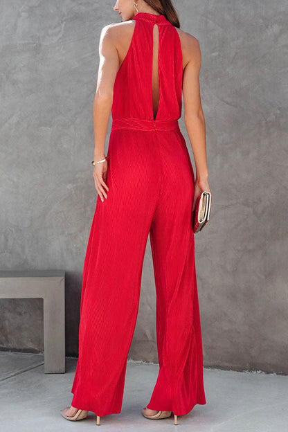 Well Tailored Garment with a Graceful Silhouette
