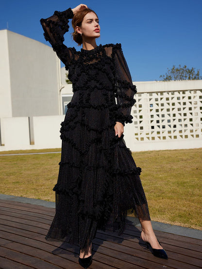 Effortlessly Elegant Dress with a Timeless Design