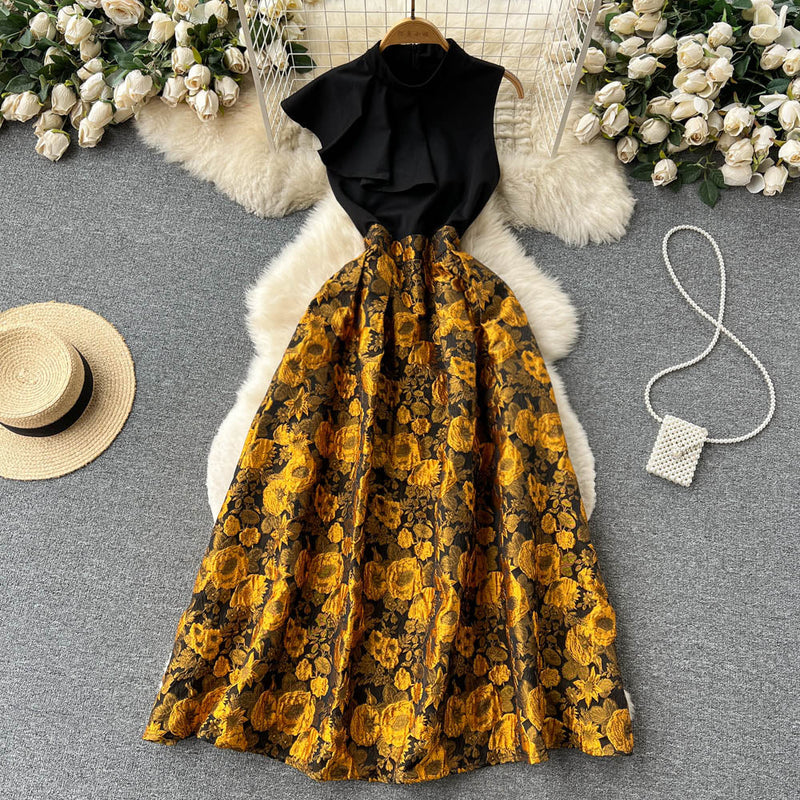 Classic Vintage & Enduringly Stylish Dress