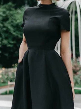 Polished Dress with an Effortless Classic Look