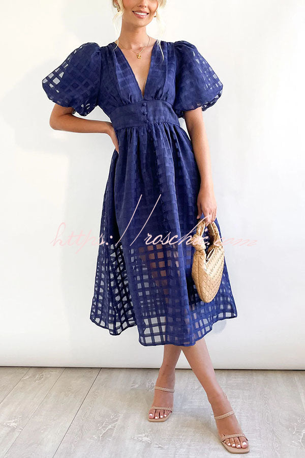 Classic Vintage & Enduringly Stylish Dress
