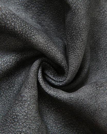 Effortlessly Elegant Pants with a Timeless Design