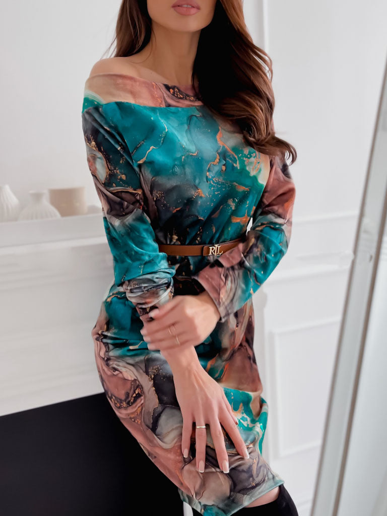 Effortlessly Elegant Dress with a Timeless Design