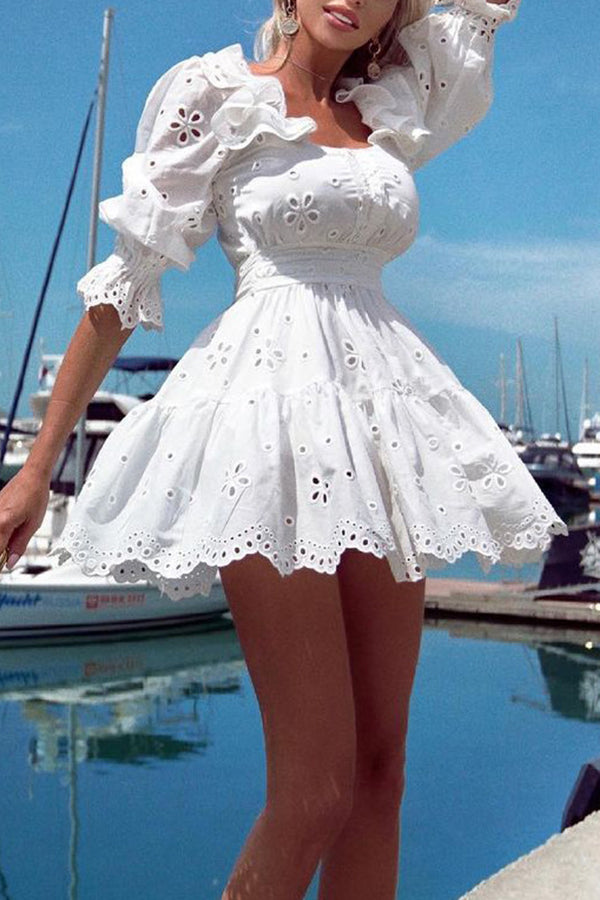 Effortlessly Elegant Dress with a Timeless Design