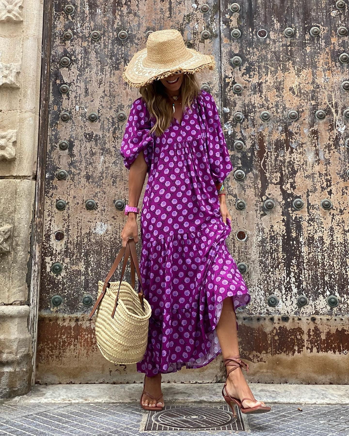 Beautifully Finished Dress in a Timeless Design