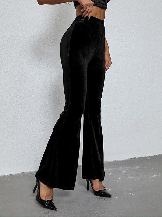 Effortlessly Elegant Pants with a Timeless Design