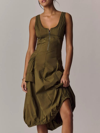 Classic Vintage Dress with a Flattering Fit