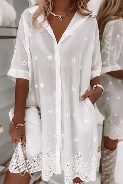 Classic Vintage Dress with a Flattering Fit