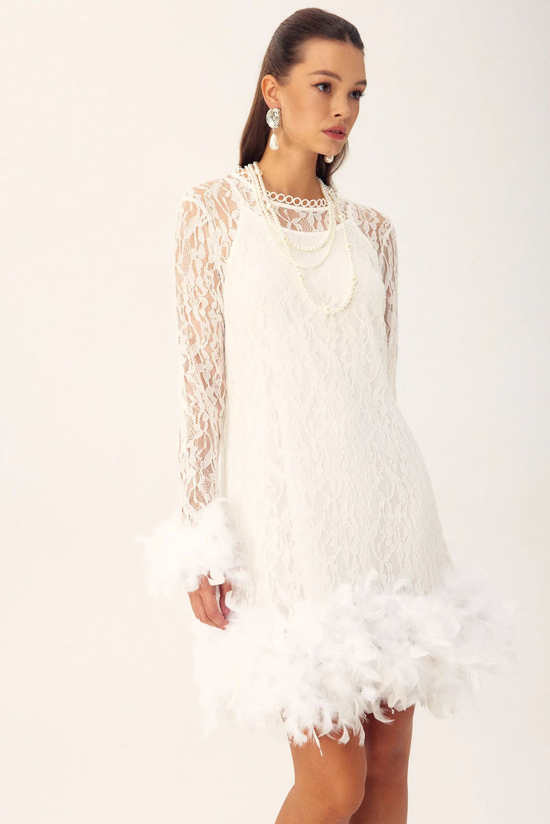 Beautifully Crafted Dress in a Classic Style