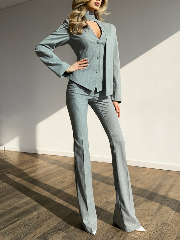 Polished Pants with an Effortless Classic Look