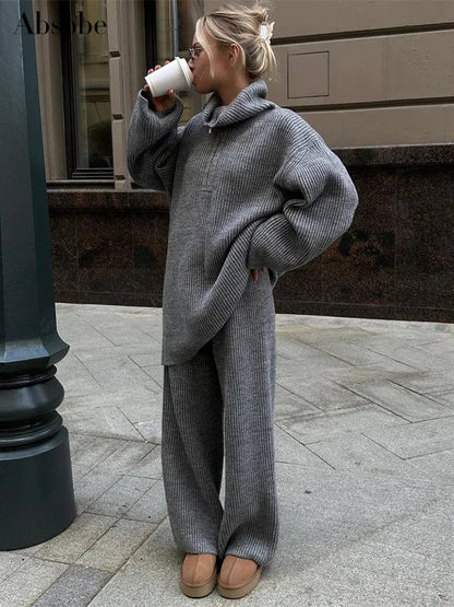 Classic Vintage Sweater with a Flattering Fit