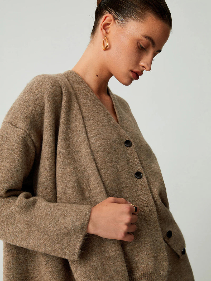 Gracefully Styled Cardigan for Any Occasion