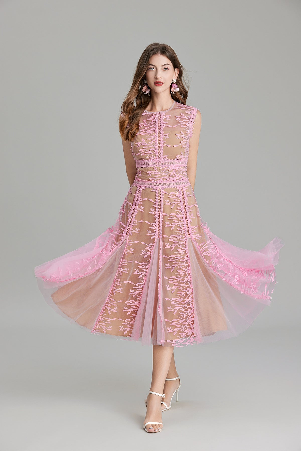 Sophisticated Dress with a Clean Classic Look