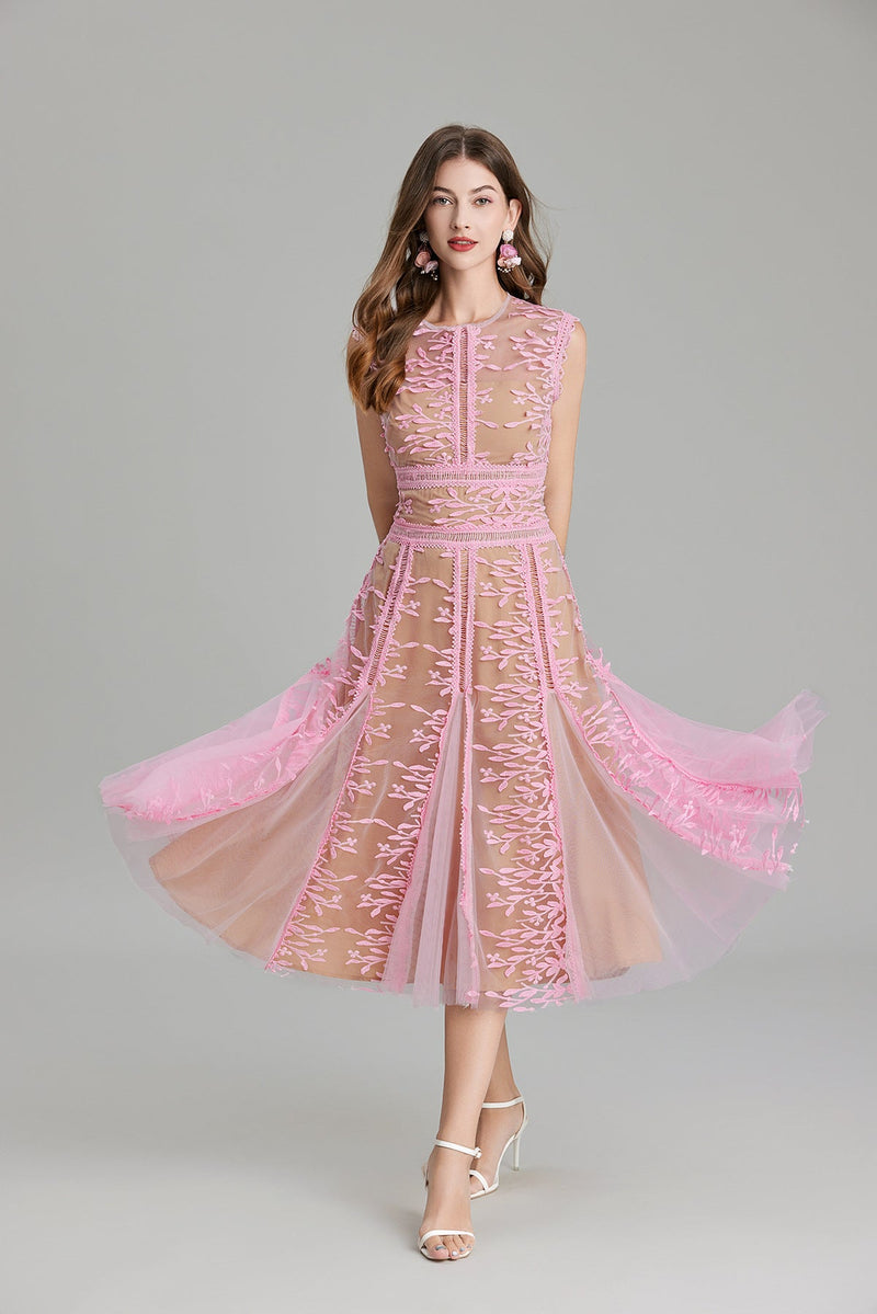 Sophisticated Dress with a Clean Classic Look