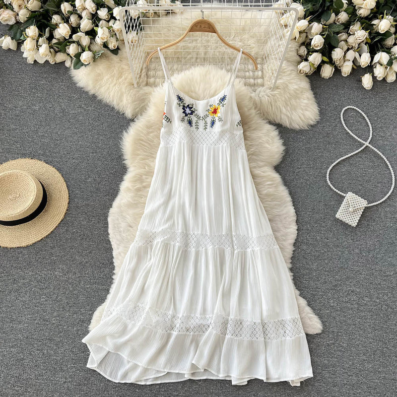 Beautifully Finished Dress in a Timeless Design
