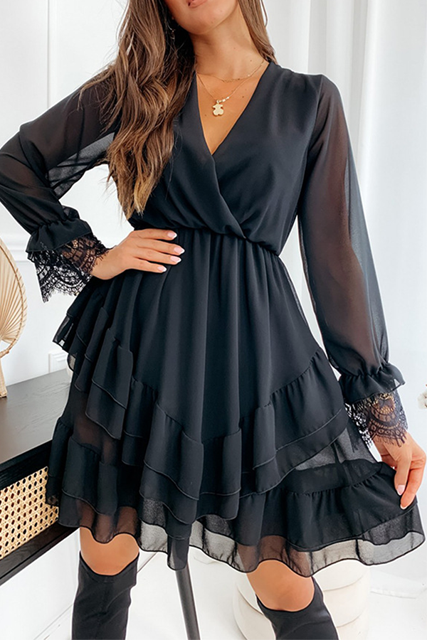 Well Tailored Dress with a Graceful Silhouette