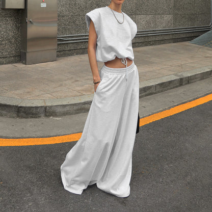 Well Tailored Pullover with a Graceful Silhouette