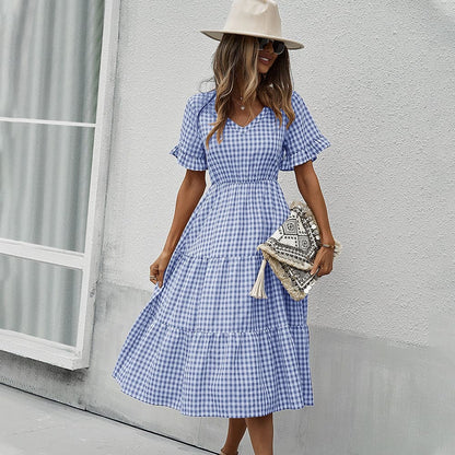 Gracefully Styled Dress for Any Occasion
