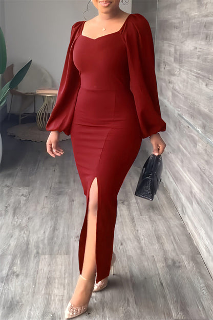 Well Tailored Dress with a Graceful Silhouette