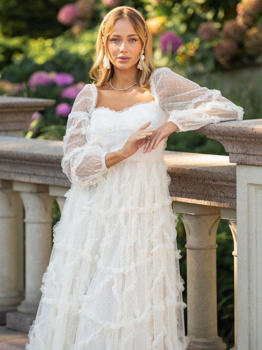 Beautifully Crafted Dress in a Classic Style