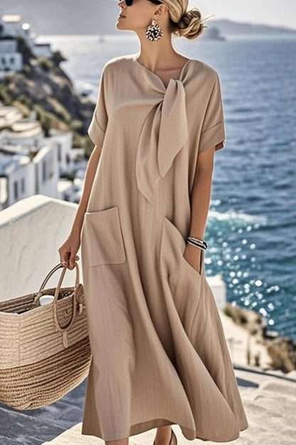 Well Tailored Dress with a Graceful Silhouette