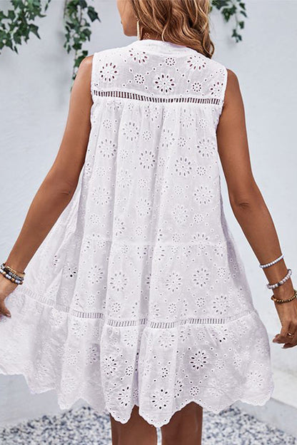 Effortlessly Elegant Dress with a Timeless Design