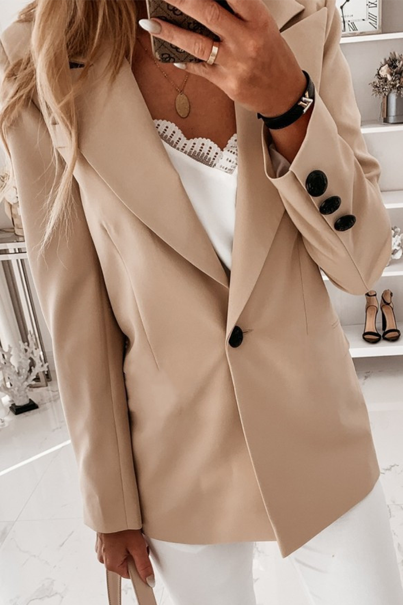 Beautifully Finished Garment in a Timeless Design