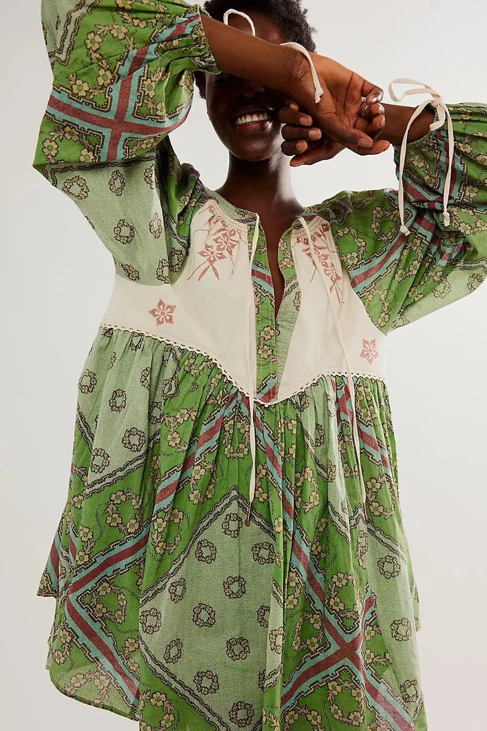 Gracefully Styled Dress for Any Occasion