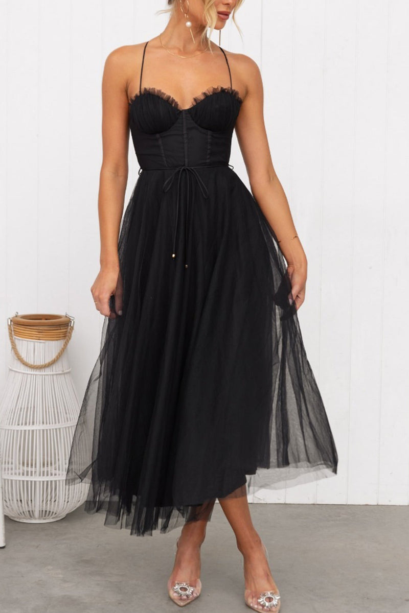 Effortlessly Elegant Dress with a Timeless Design