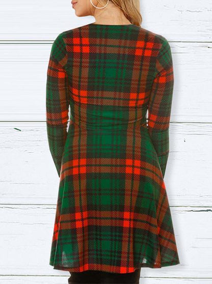 Classic Vintage Dress with a Flattering Fit