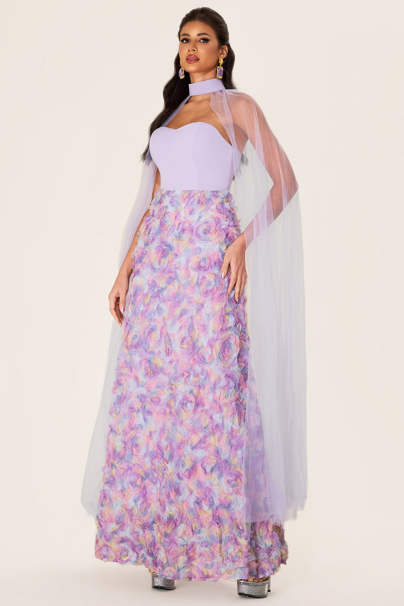 Gracefully Styled Dress for Any Occasion