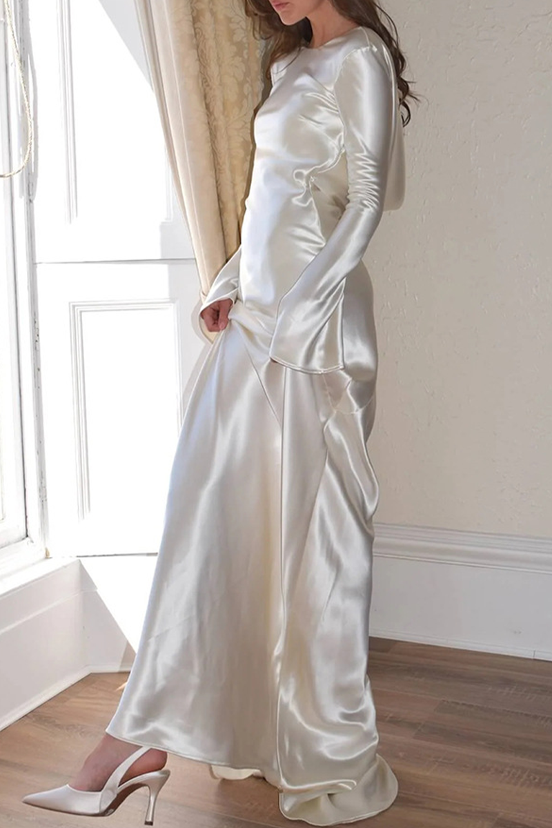 Beautifully Crafted Dress in a Classic Style