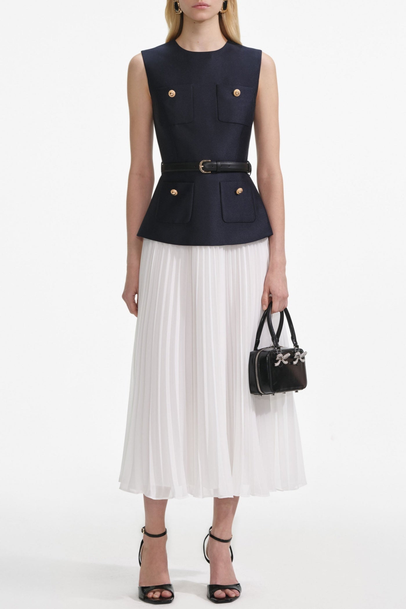 Classic Vintage Dress with a Flattering Fit