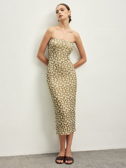 Sophisticated Dress with a Clean Classic Look