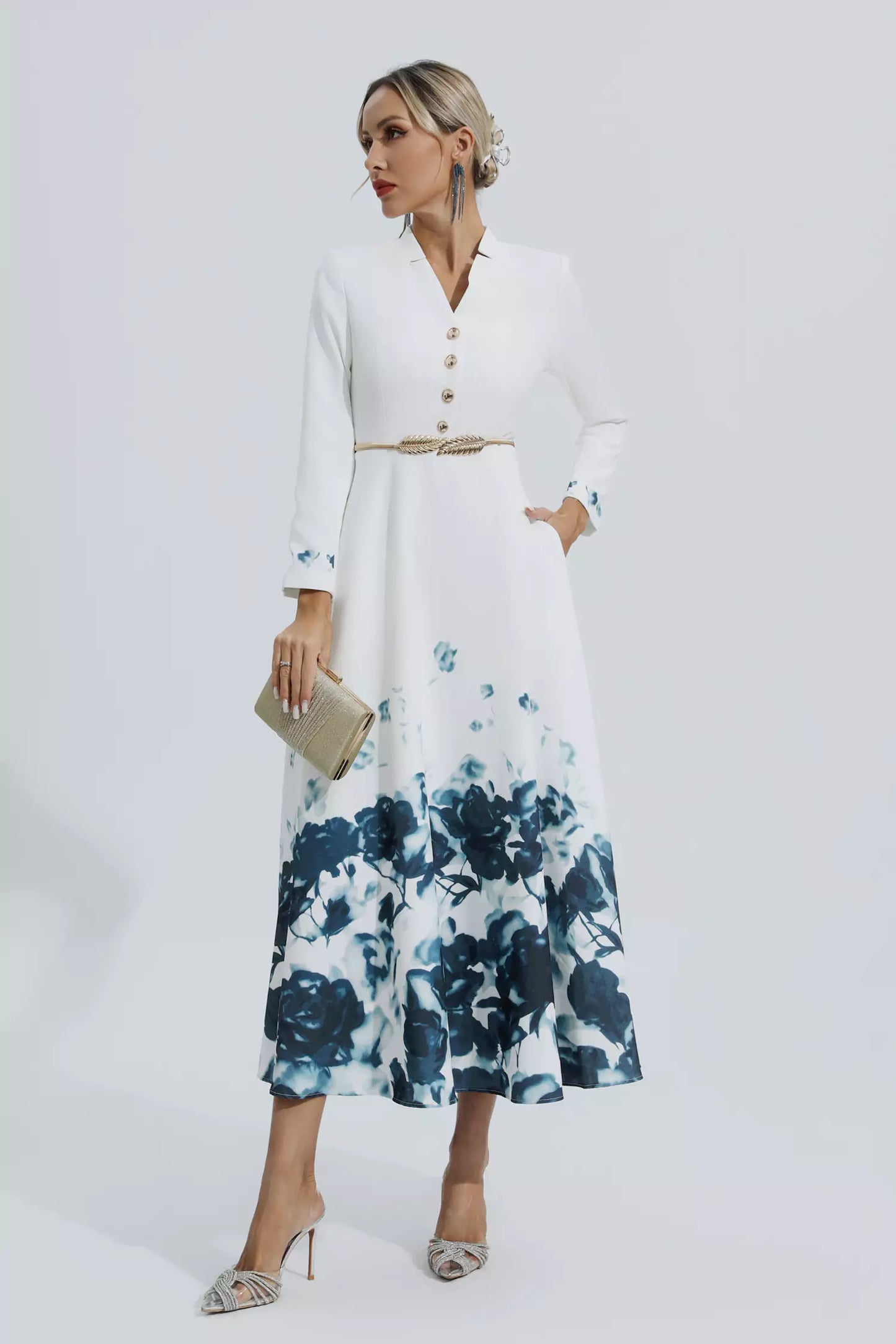 Classic Vintage Dress with a Flattering Fit