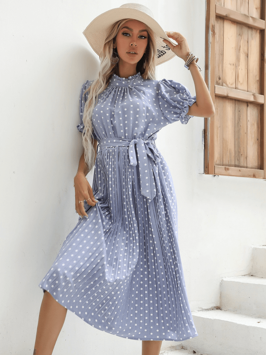 Classic Vintage Dress with a Flattering Fit