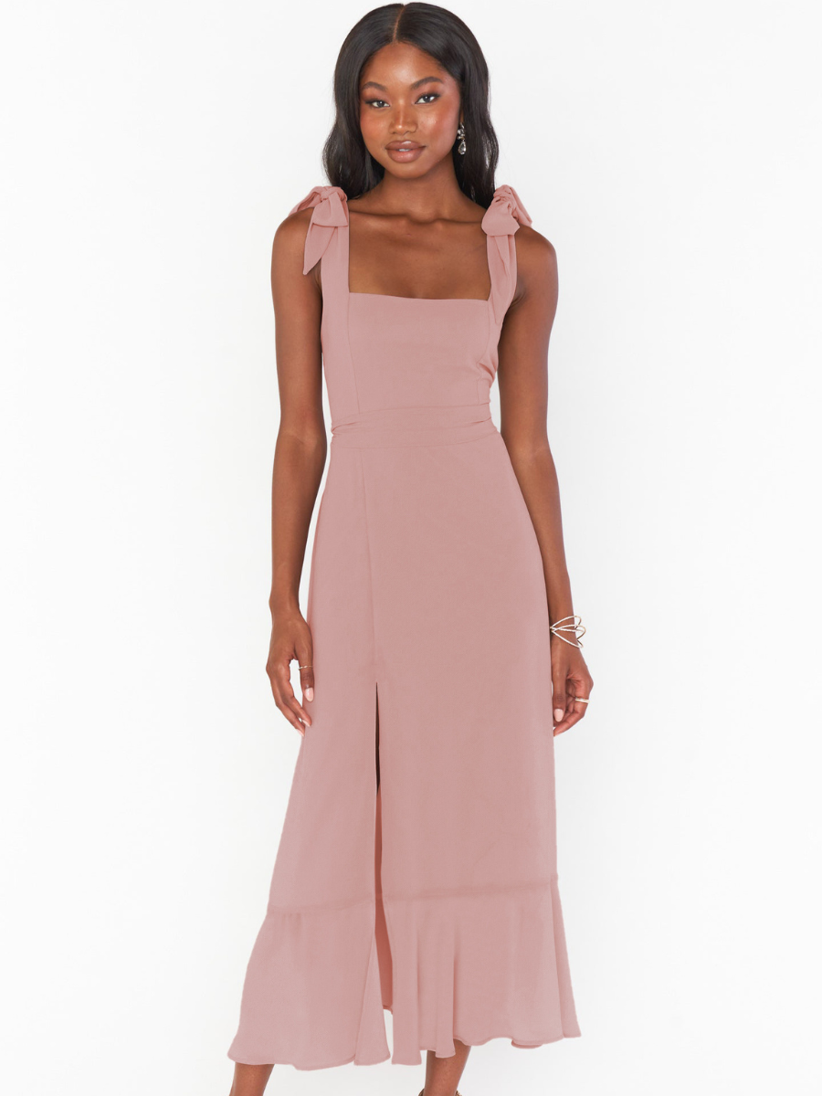 Effortlessly Elegant Dress with a Timeless Design