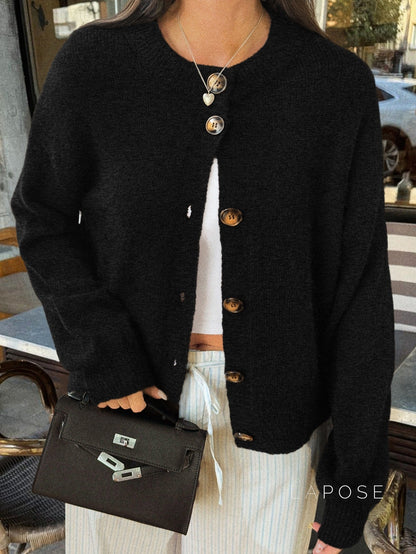 Gracefully Styled Cardigan for Any Occasion