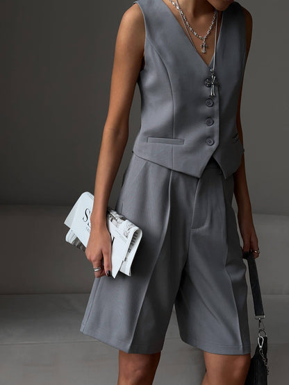 Effortlessly Elegant Garment with a Timeless Design