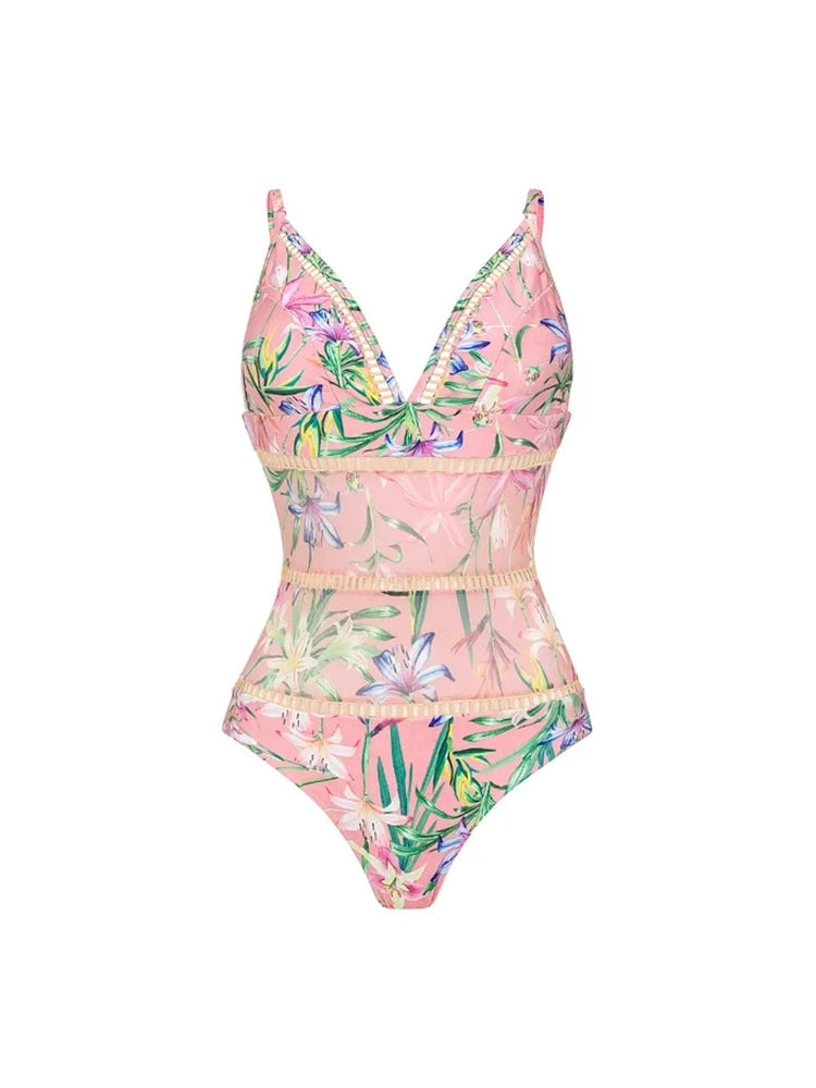 Gracefully Styled Garment for Any Occasion