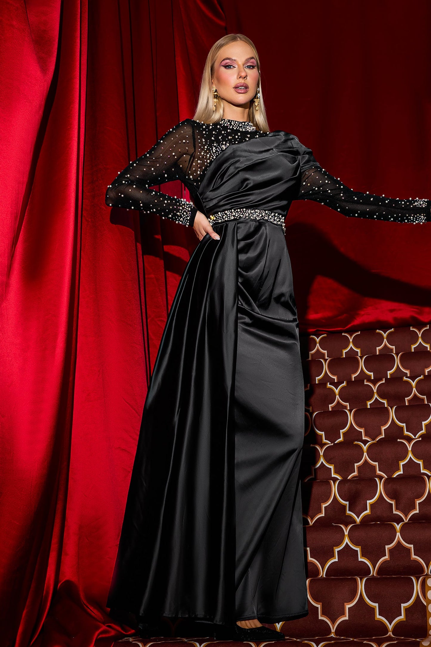 Classic Vintage & Enduringly Stylish Dress