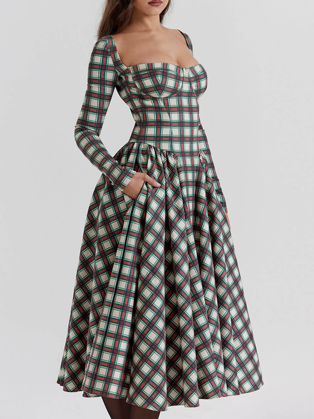 Effortlessly Elegant Dress with a Timeless Design
