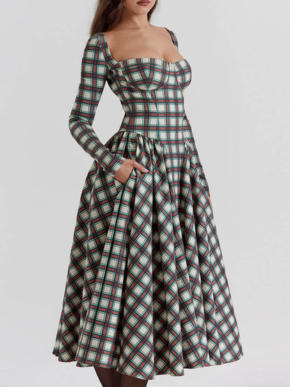 Effortlessly Elegant Dress with a Timeless Design