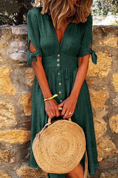 Beautifully Finished Dress in a Timeless Design