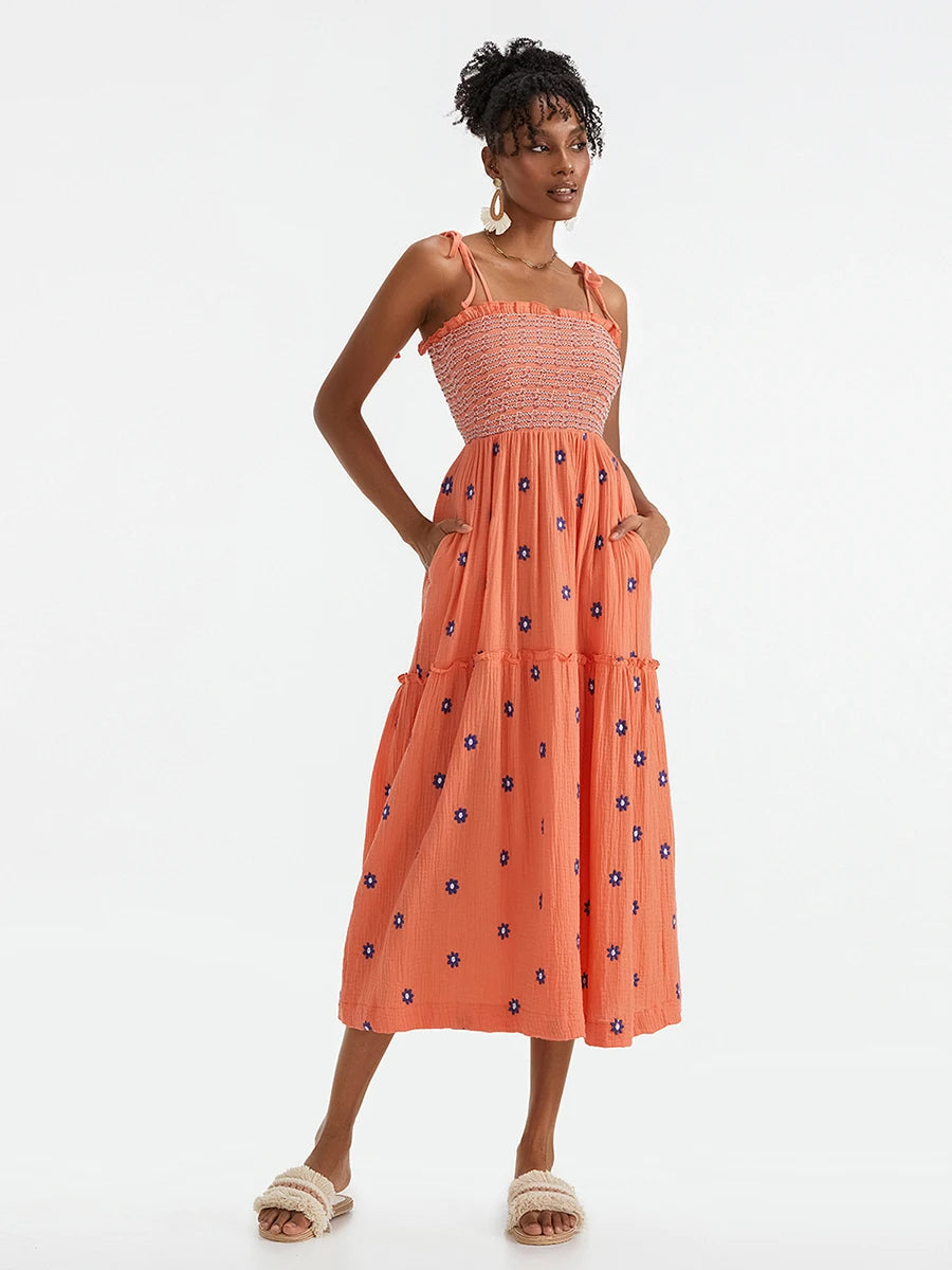 Gracefully Styled Dress for Any Occasion