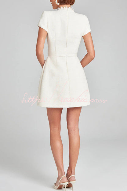Beautifully Finished Dress in a Timeless Design