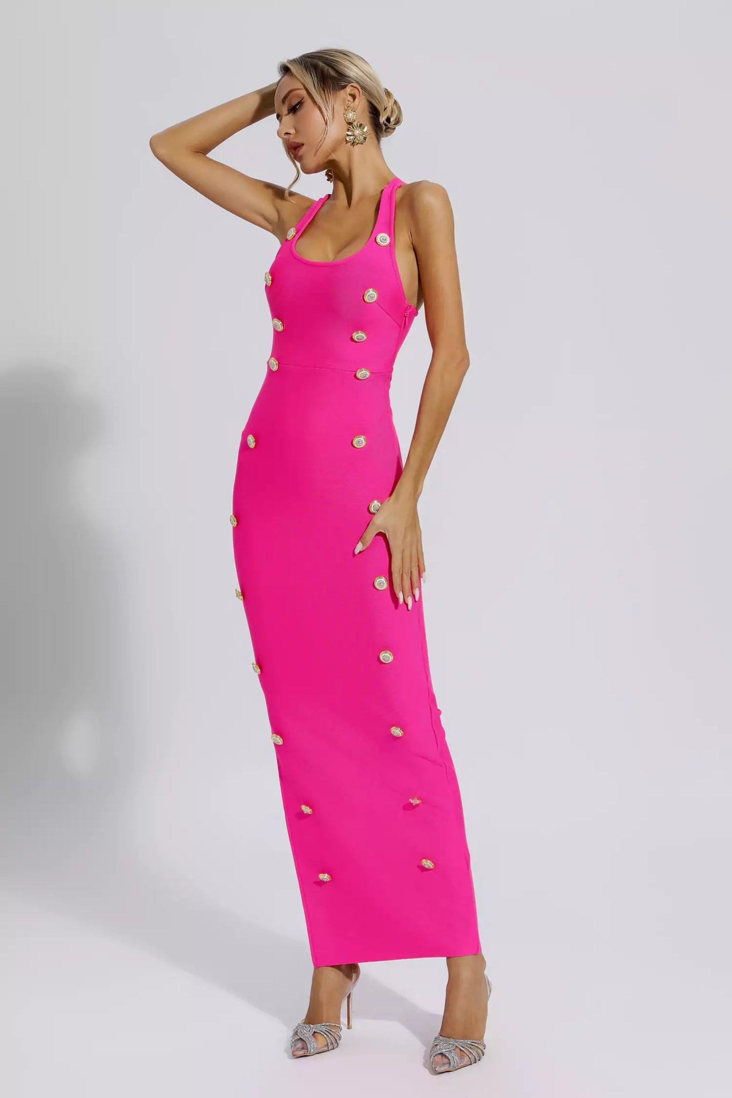 Effortlessly Elegant Dress with a Timeless Design