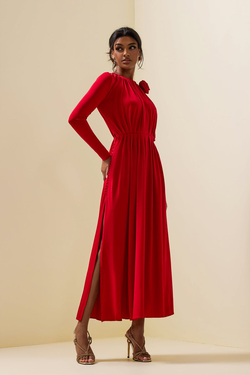 Beautifully Crafted Dress in a Classic Style